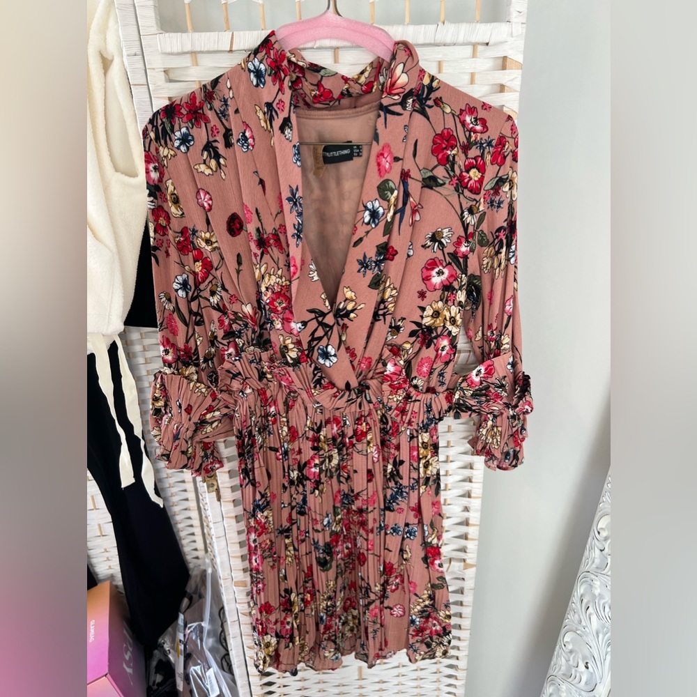 Spring Floral Dress - Picture 5 of 5